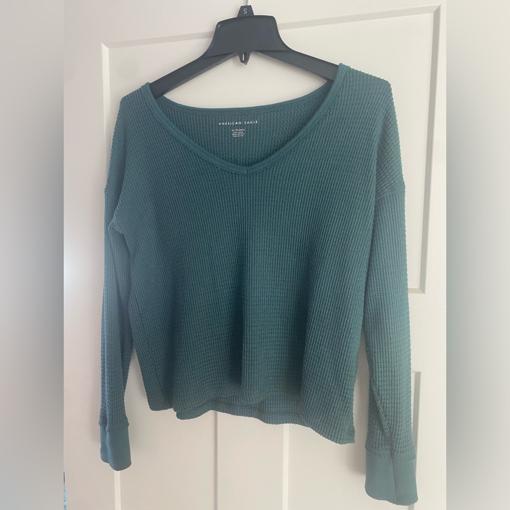 American Eagle Hunter Green Sweater